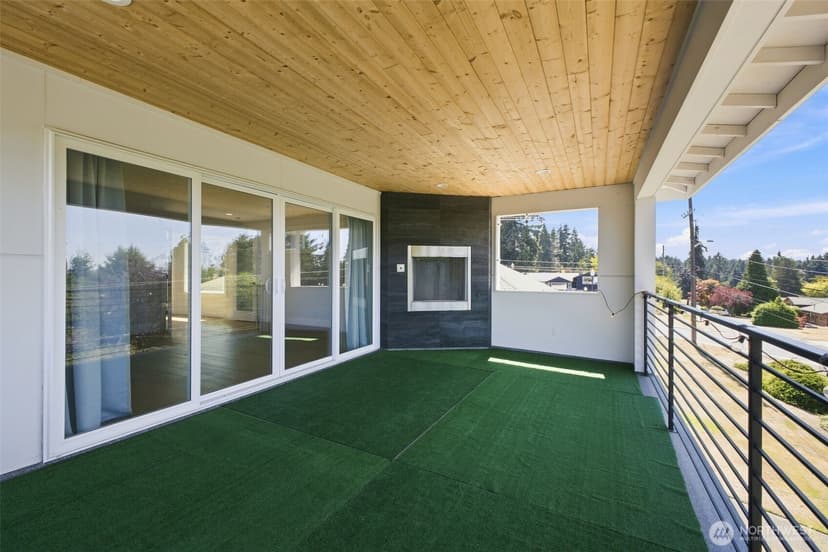 Property photo for 8121 35th Street W, University Place photo 9