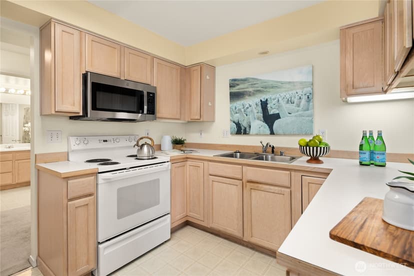 Property photo for 4133 224th Lane SE #213, Issaquah photo 9