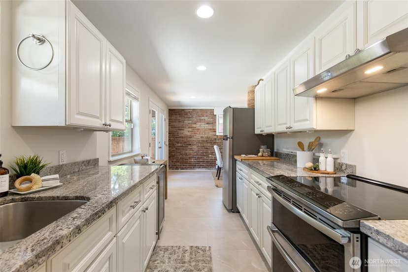 Property photo for 10356 Dibble Avenue NW, Seattle photo 24