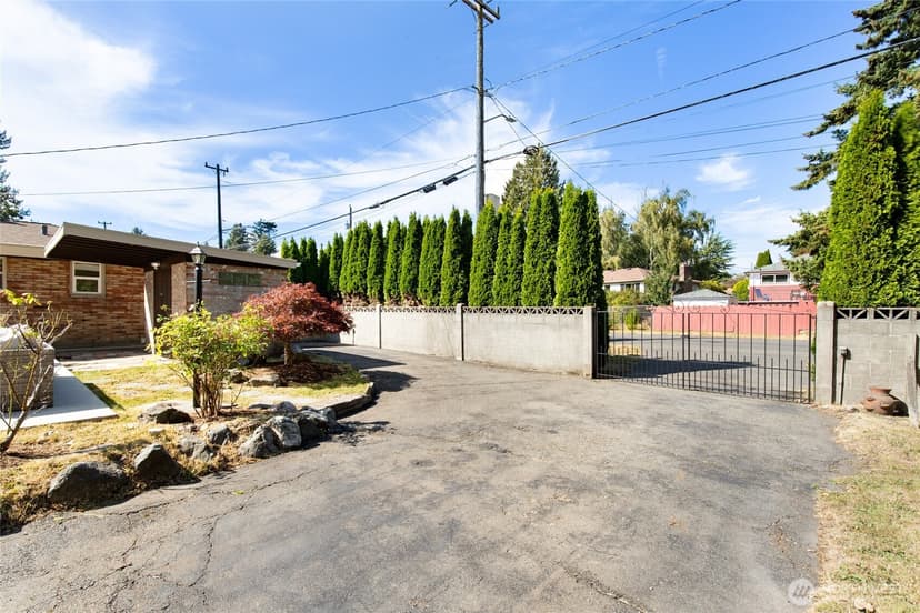 Property photo for 10356 Dibble Avenue NW, Seattle photo 36
