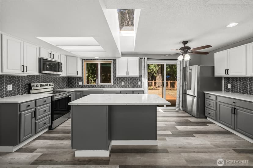 Property photo for 19109 57th Street E, Lake Tapps photo 6