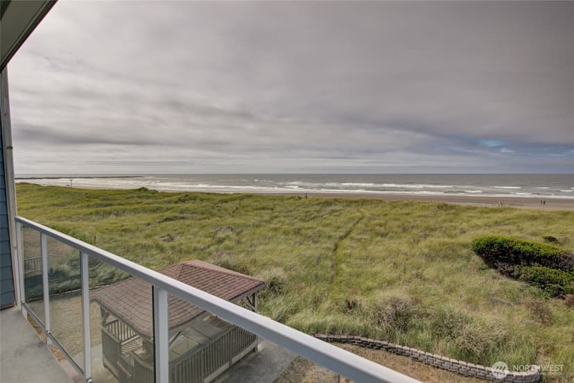Property photo for 1335 Ocean Shores Boulevard SW #S34, Ocean Shores photo 25
