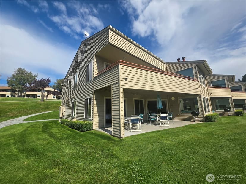 Property photo for 1 Lodge 631-L, Manson