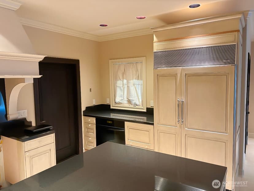 Property photo for 3307 NE 7th Street, Renton photo 11