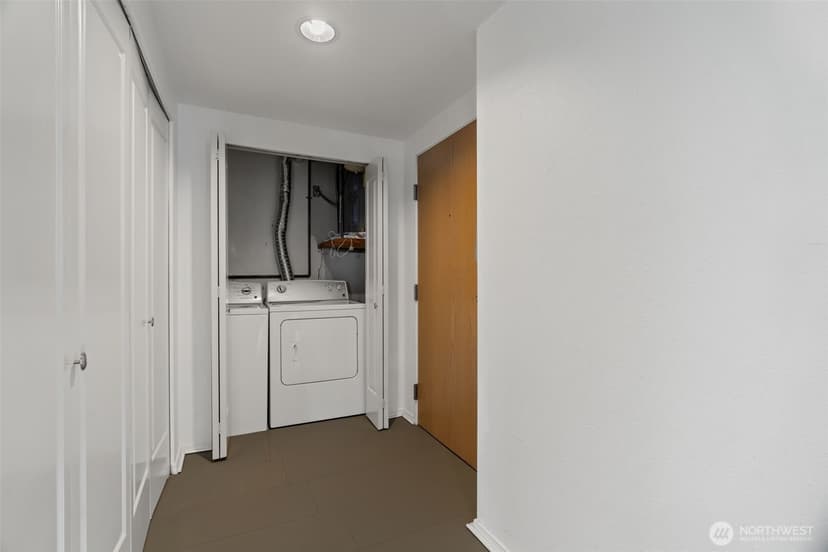 Property photo for 121 Vine Street #1101, Seattle photo 12