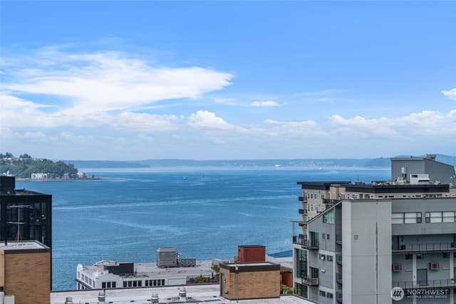 Property photo for 121 Vine Street #1101, Seattle photo 3