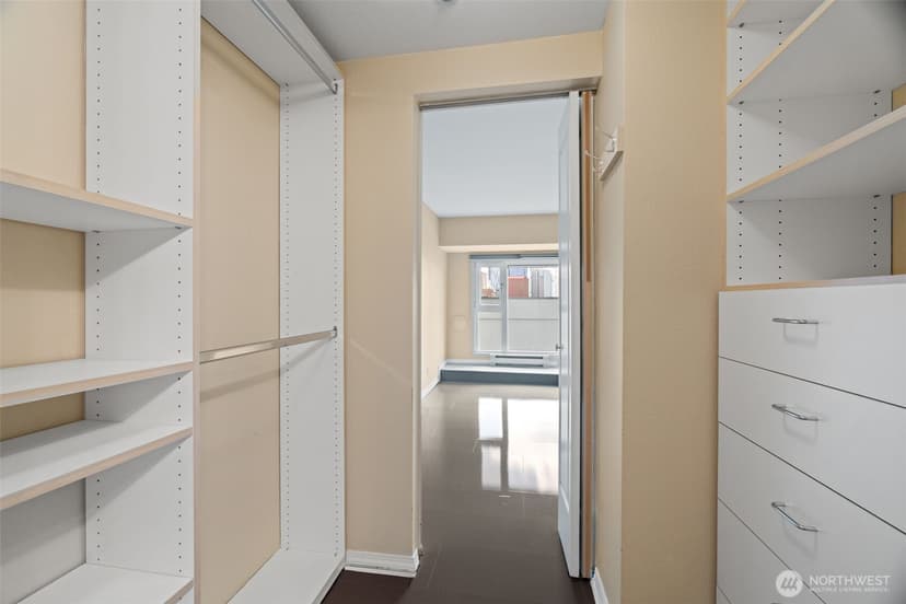 Property photo for 121 Vine Street #1101, Seattle photo 9