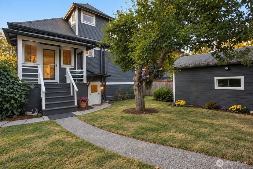 Property photo for 2035 N 77th Street, Seattle photo 3