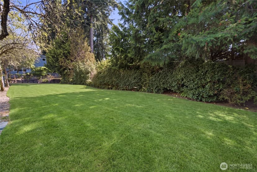 Property photo for 1847 145th Place SE, Bellevue photo 38