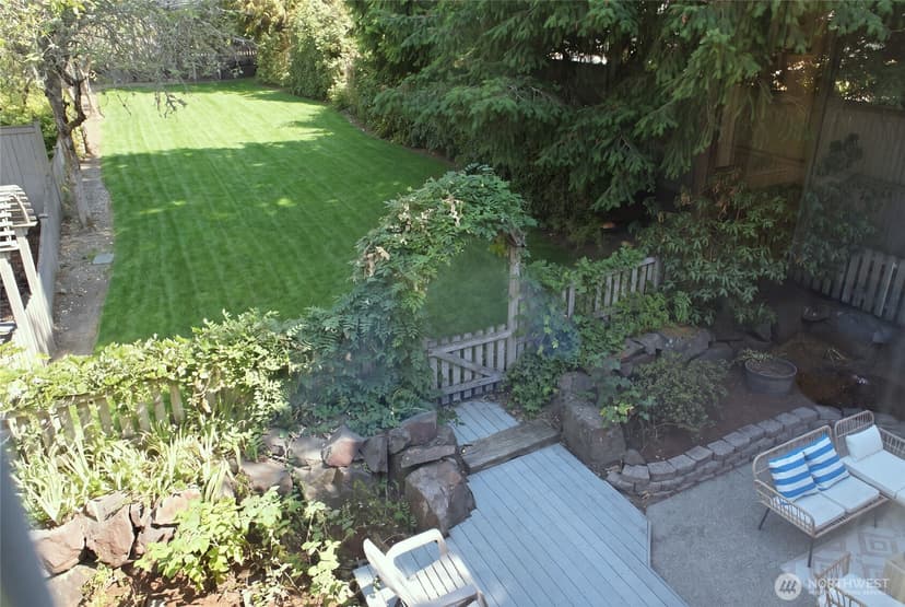 Property photo for 1847 145th Place SE, Bellevue photo 36