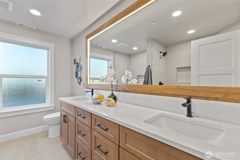 Property photo for 1513 176th Avenue Ct E, Lake Tapps photo 18