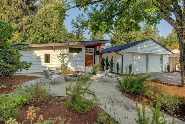 Property photo for 1411 176th Place NE, Bellevue
