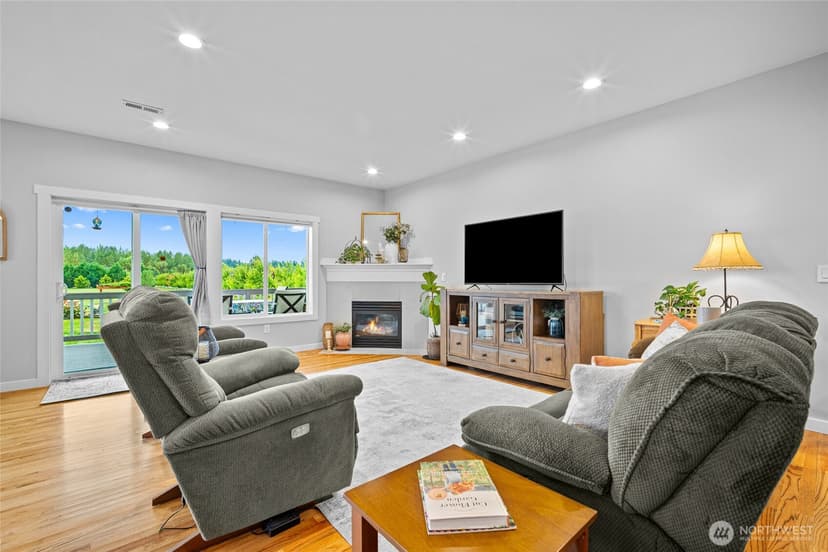 Property photo for 24200 Harvey Creek Rd, Arlington photo 13