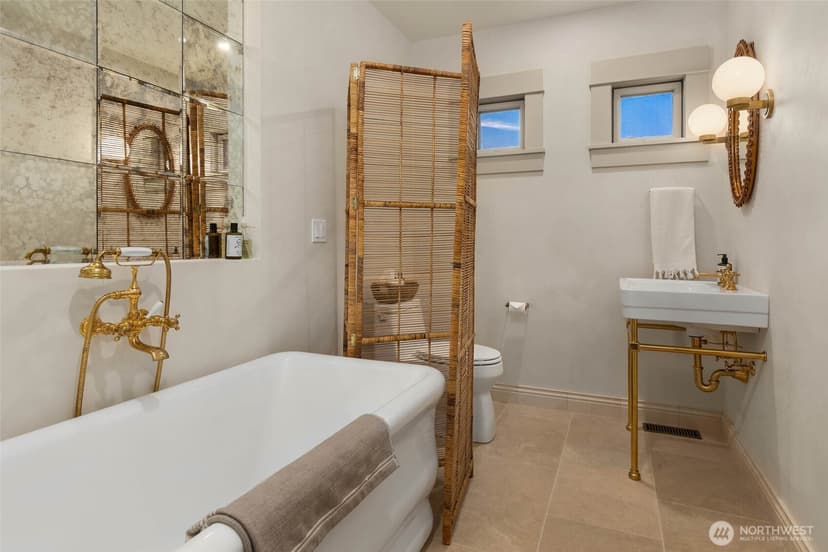 Property photo for 208 Waverly Way, Kirkland photo 30