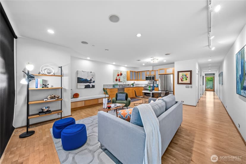 Property photo for 5611 University Way NE #200B, Seattle photo 3
