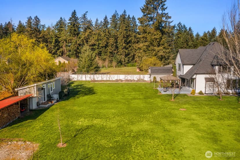 Property photo for 17210 36th Ave E, Tacoma photo 6