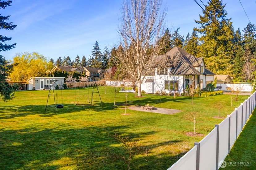 Property photo for 17210 36th Ave E, Tacoma photo 11