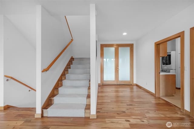 Property photo for 5121 NE 55th Street, Seattle photo 5