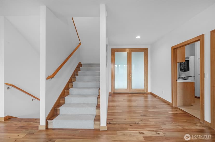 Property photo for 5121 NE 55th Street, Seattle photo 5