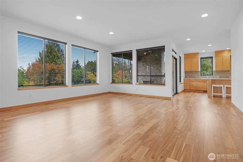 Property photo for 5121 NE 55th Street, Seattle photo 18