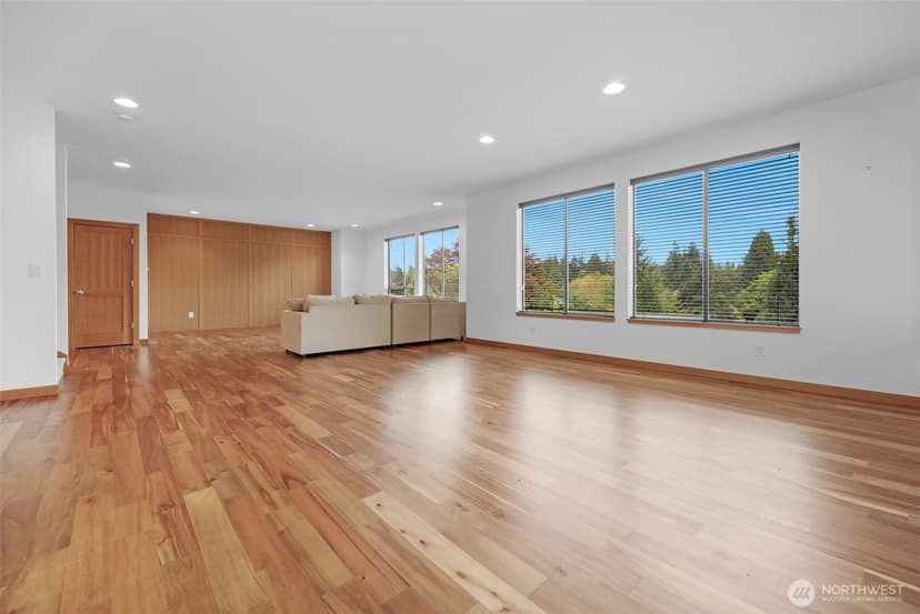 Property photo for 5121 NE 55th Street, Seattle photo 7