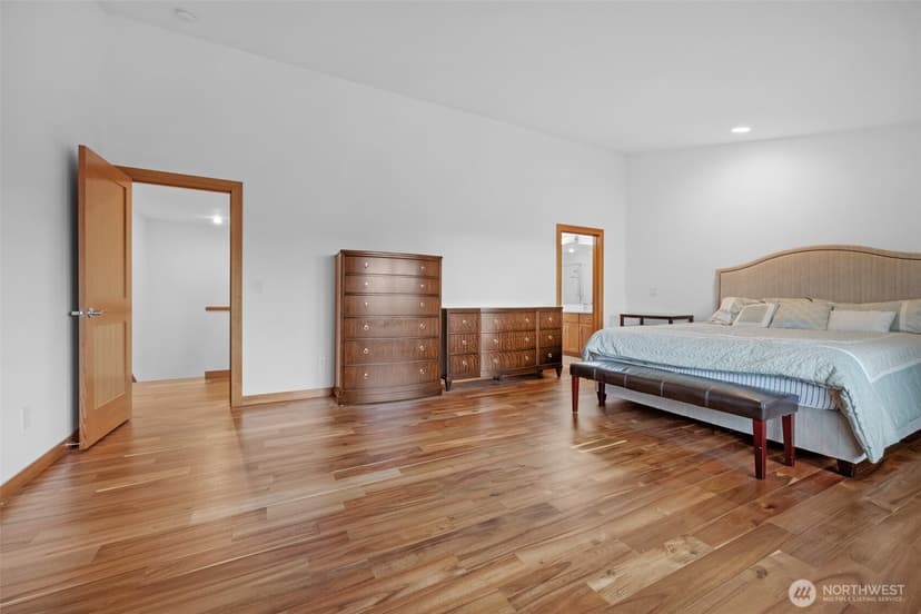 Property photo for 5121 NE 55th Street, Seattle photo 21