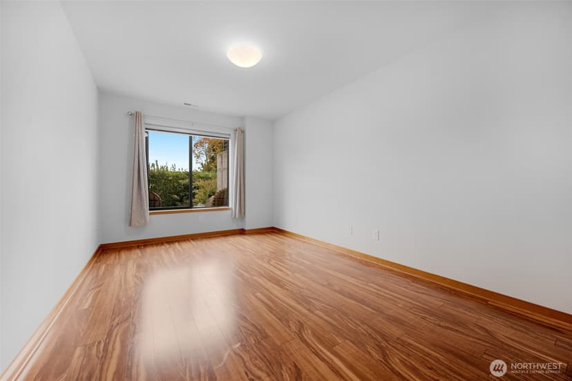 Property photo for 5121 NE 55th Street, Seattle photo 31