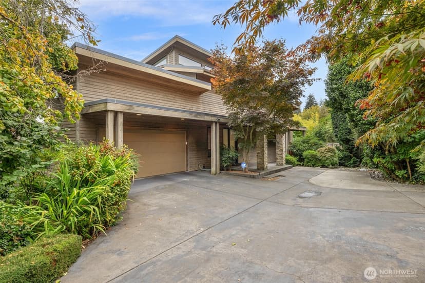 Property photo for 5121 NE 55th Street, Seattle photo 36
