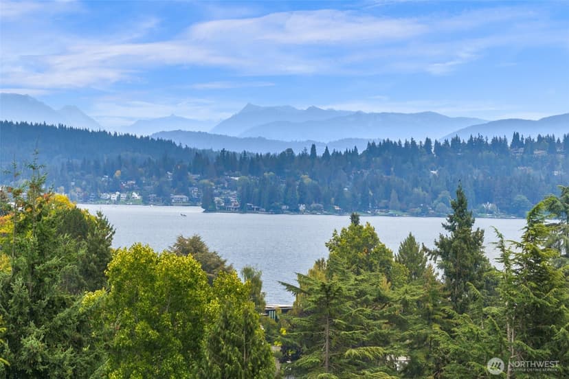 Property photo for 5121 NE 55th Street, Seattle