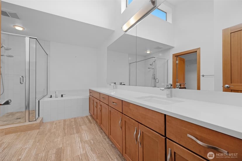 Property photo for 5121 NE 55th Street, Seattle photo 22