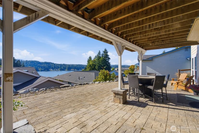 Property photo for 6086 Kingfisher Court, Bremerton photo 35