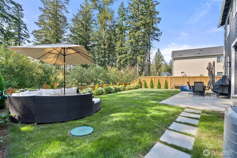 Property photo for 17614 Crossing Dr E, Puyallup photo 25