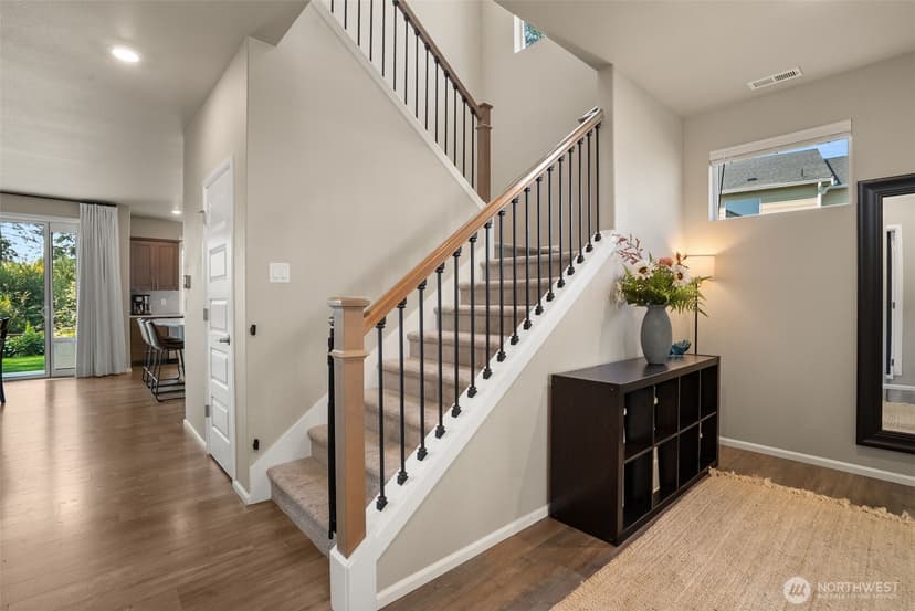 Property photo for 17614 Crossing Dr E, Puyallup photo 13