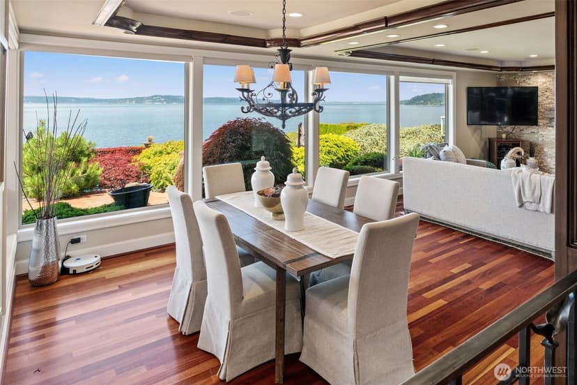 Property photo for 8723 Talbot Road, Edmonds photo 13