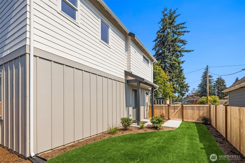Property photo for 2402 Cleveland Avenue #C, Everett photo 26