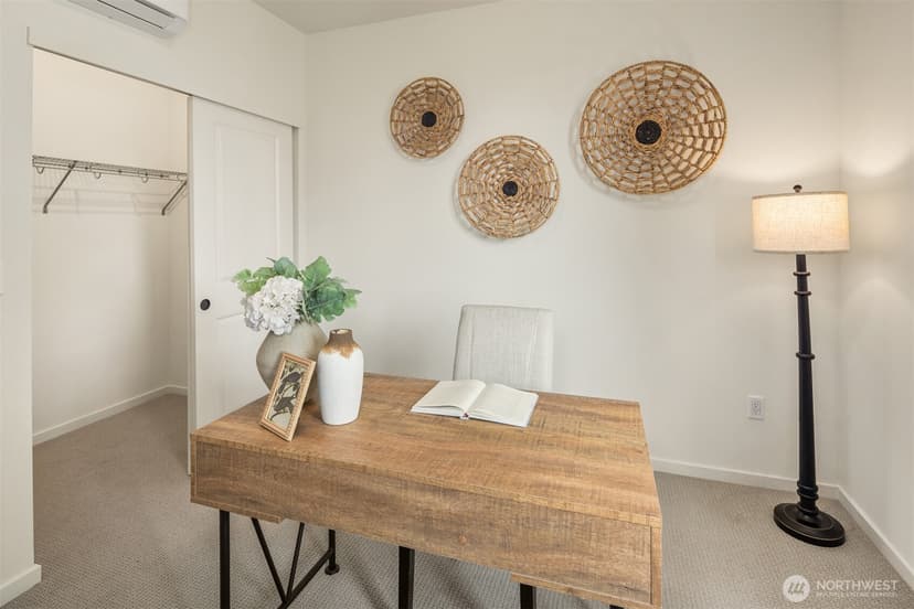 Property photo for 2402 Cleveland Avenue #C, Everett photo 24