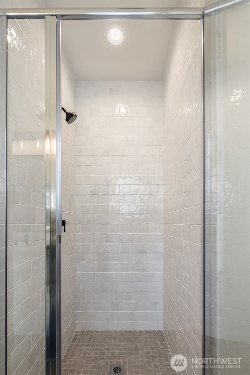 Property photo for 2402 Cleveland Avenue #C, Everett photo 22