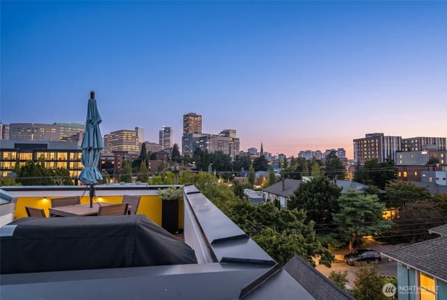 Property photo for 906 13th Avenue #B, Seattle