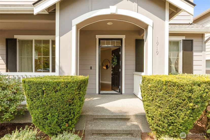 Property photo for 1919 25th Avenue NE, Issaquah