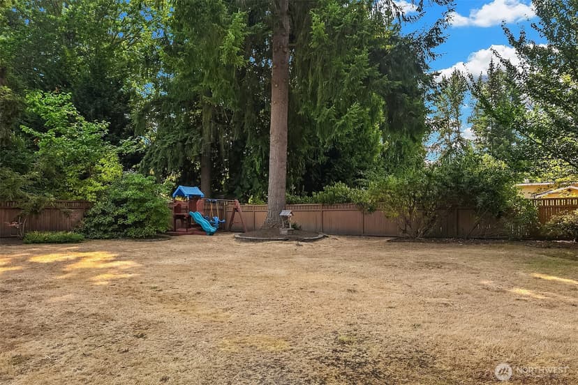 Property photo for 16217 NE 25th Street, Bellevue photo 23