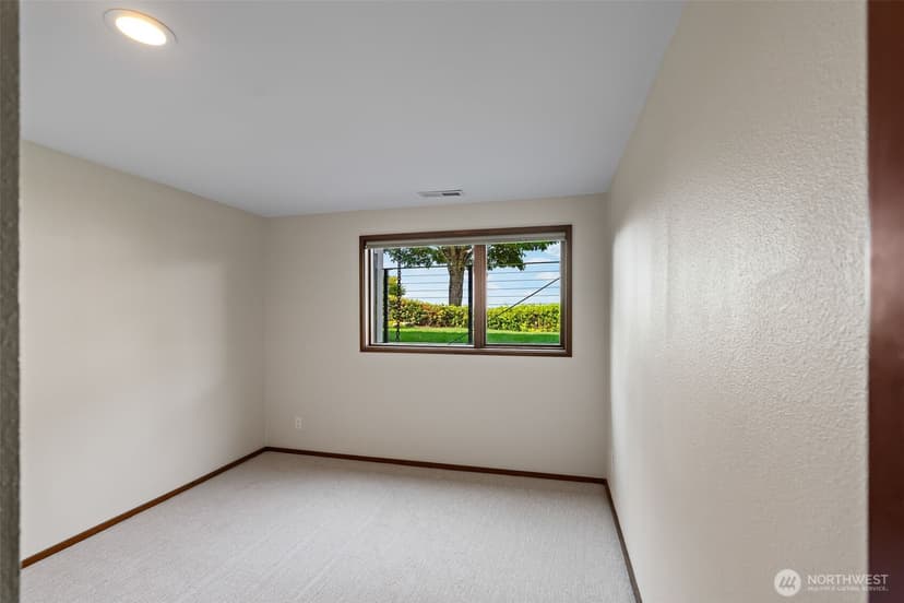 Property photo for 824 S Marine Hills Way, Federal Way photo 35