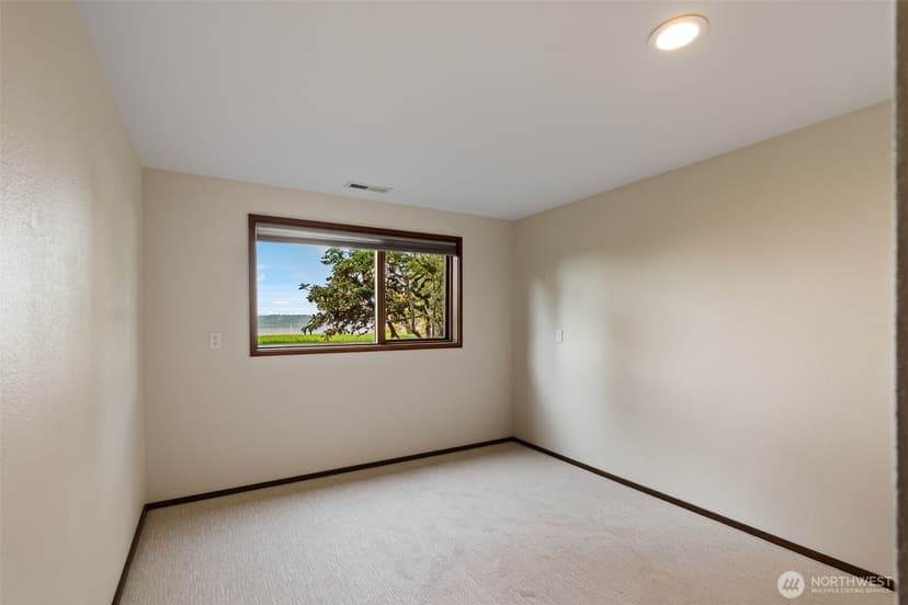 Property photo for 824 S Marine Hills Way, Federal Way photo 34