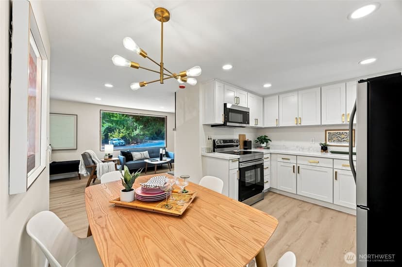 Property photo for 2538 NE 107th Street, Seattle photo 11