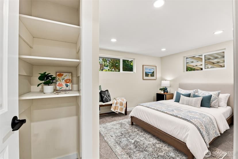 Property photo for 2538 NE 107th Street, Seattle photo 12