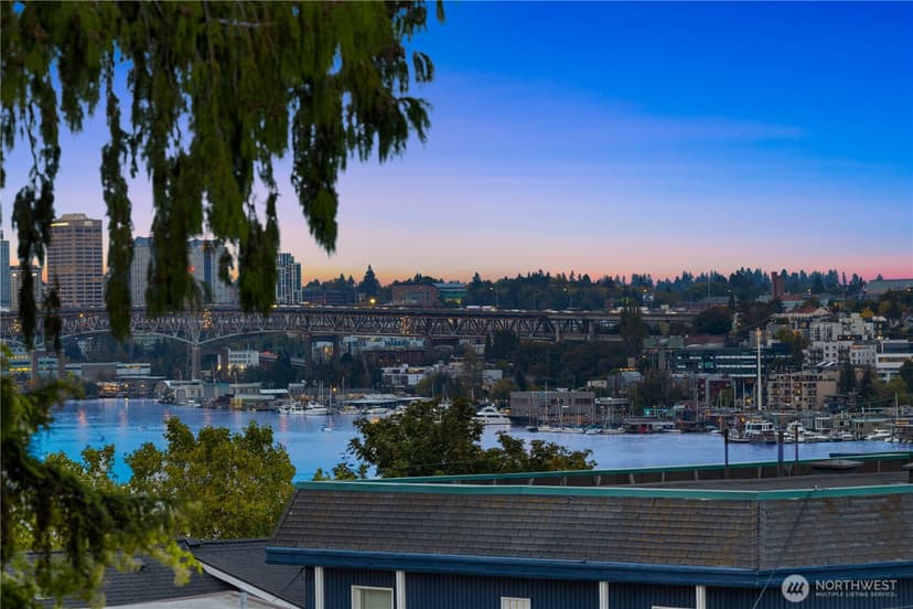 Property photo for 1758 Dexter Avenue N #6, Seattle photo 15