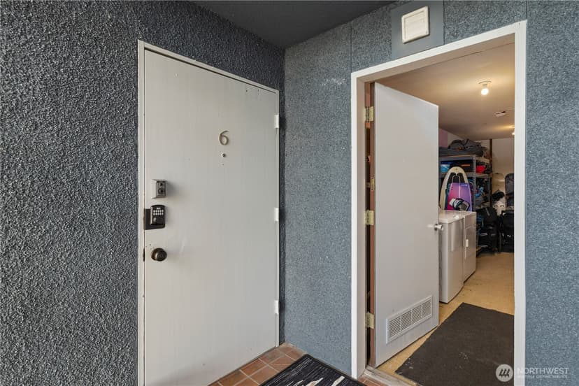 Property photo for 1758 Dexter Avenue N #6, Seattle photo 35