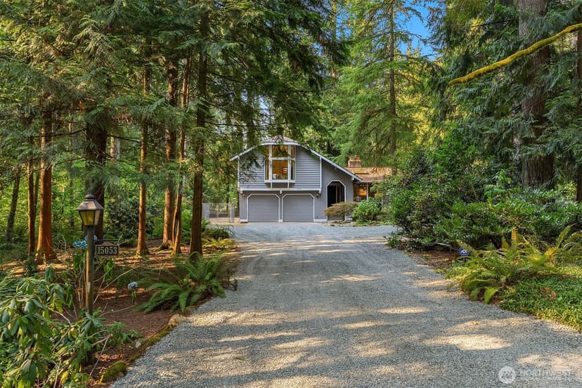 Property photo for 15053 253rd Avenue SE, Issaquah photo 2
