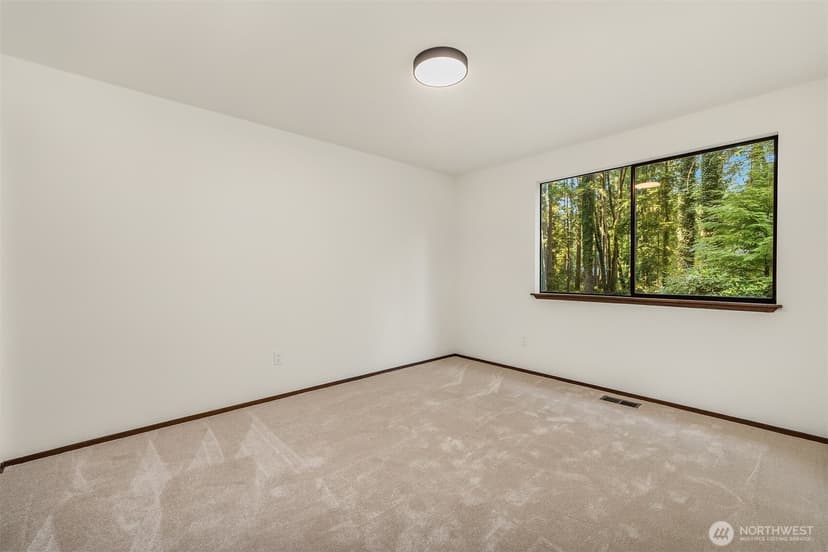 Property photo for 15053 253rd Avenue SE, Issaquah photo 20