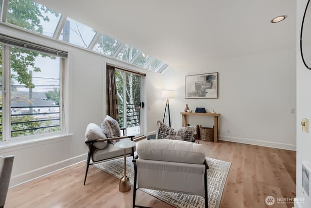 Property photo for 115 W Galer Street #304, Seattle photo 3