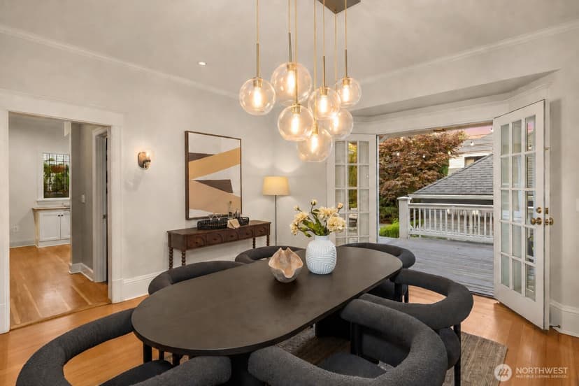 Property photo for 716 15th Avenue E, Seattle photo 15